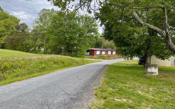 1220 Hwy 64 W, Hayesville, NC 28904